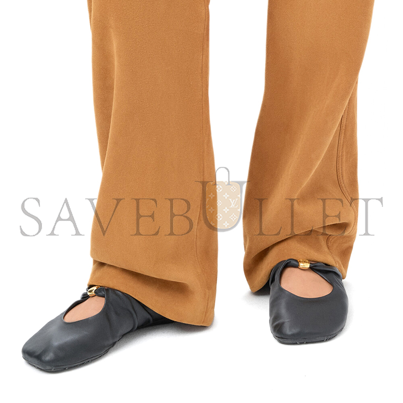 L0ew* pebble soft ballerina in nappa lambskin l815466x46